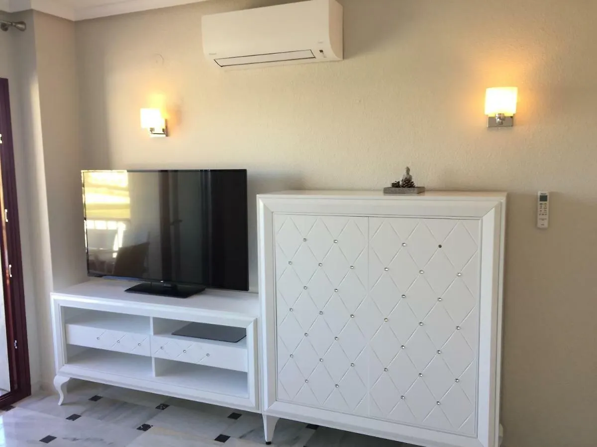 Lubina Del Sol - Apartment By The Sea Sitio de Calahonda Spain